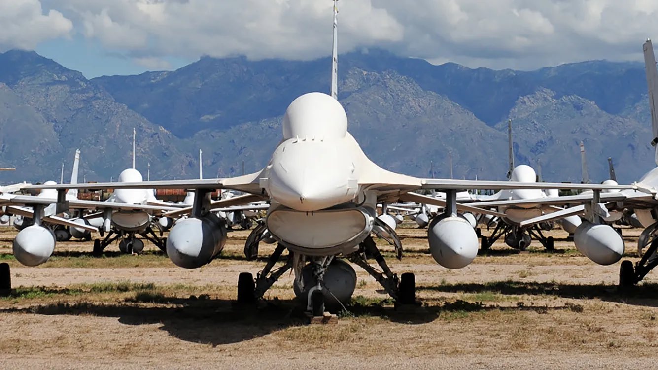 F-16 inutilisables envoyés en Ukraine pour pièces