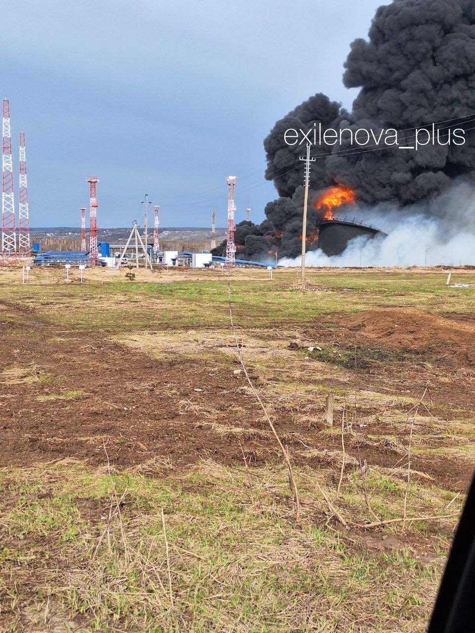 Russian Oil Pumping Station Still Burns After Ukrainian Drone Strike