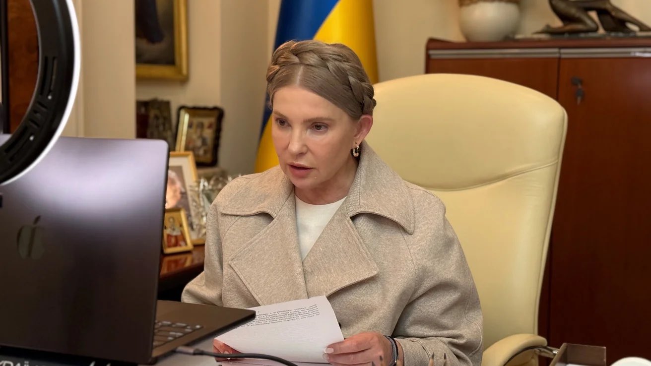 Tymoshenko released on bail in corruption case