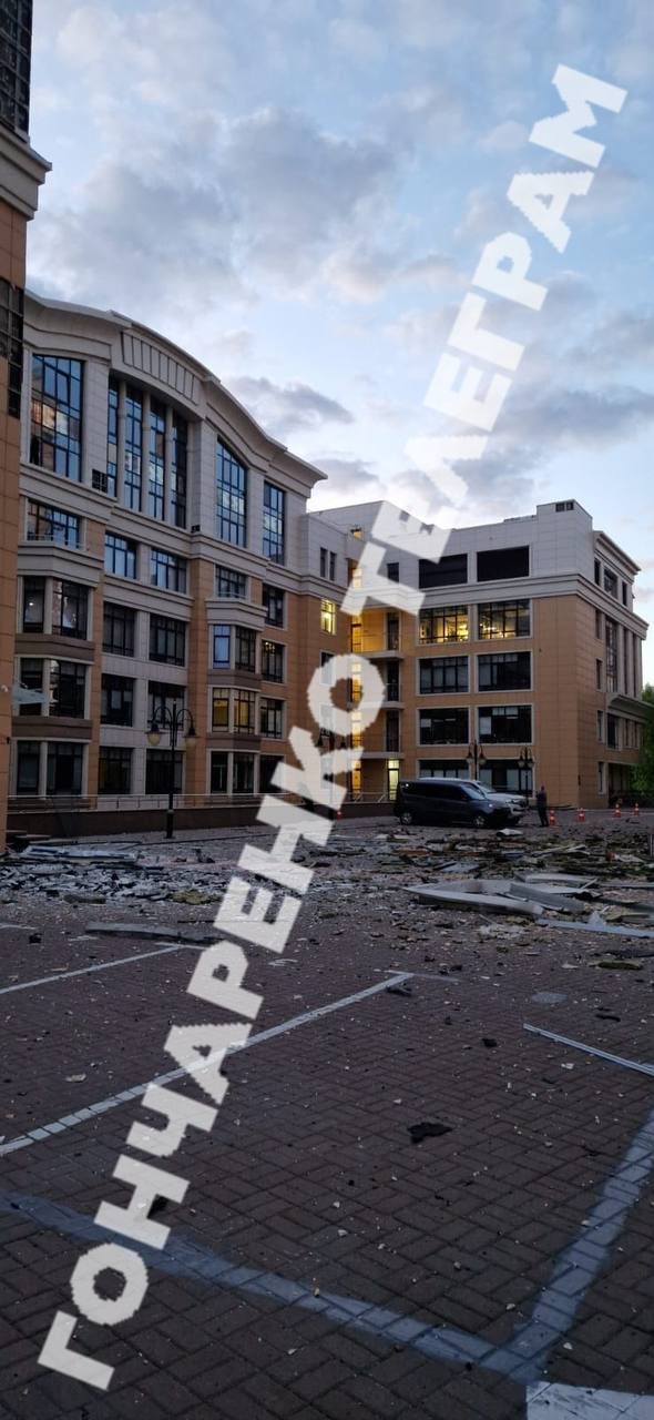 Russian missile damages Kyiv building housing Zelenskyy and corruption suspect