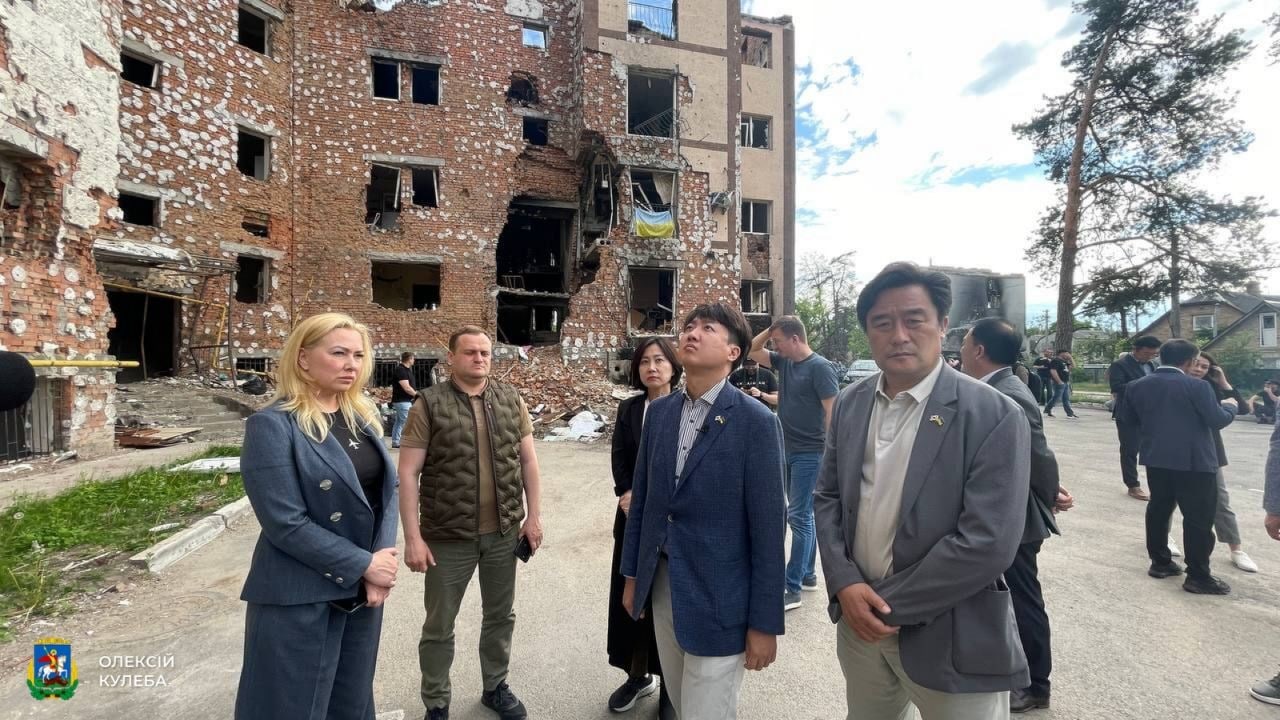 South Korean parliamentary delegation visits Irpin and Bucha