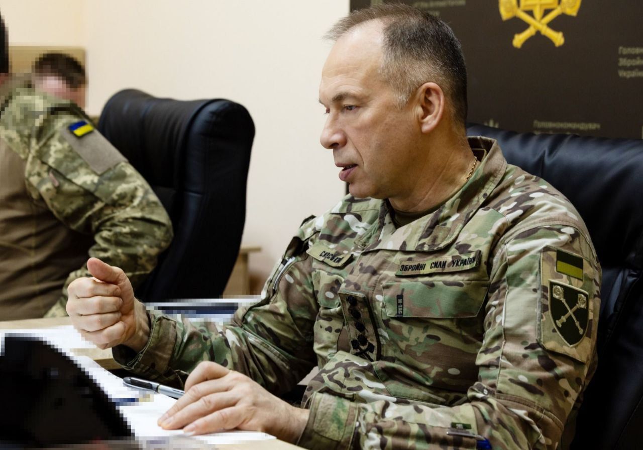 Small Russian infantry units and constant pressure on difficult fronts