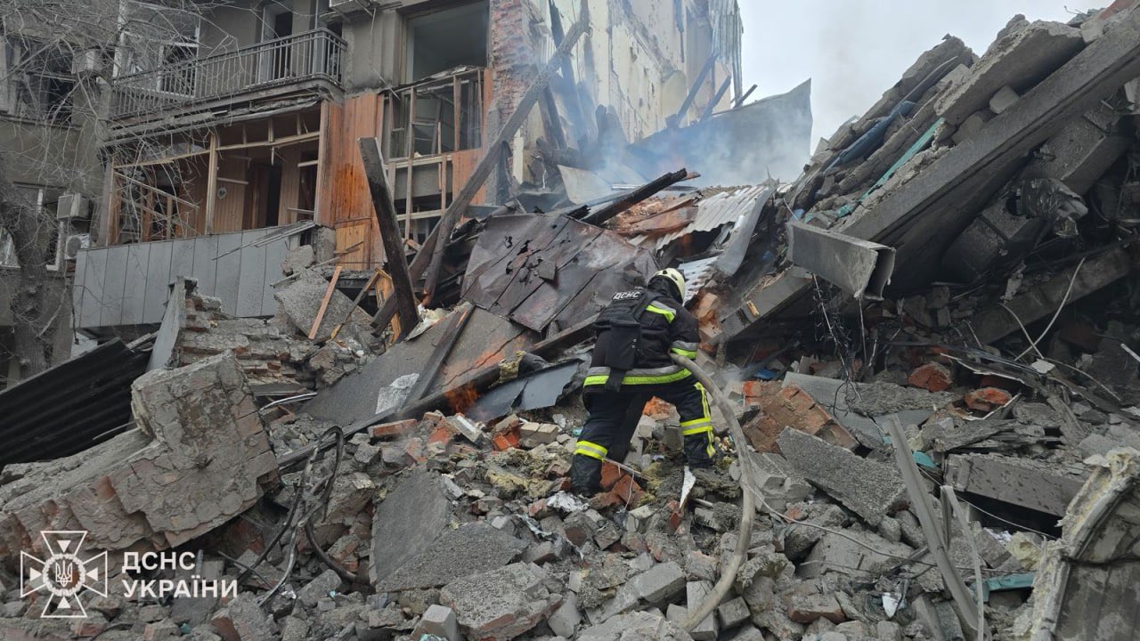 Kharkiv: destruction of a building by Russian missile