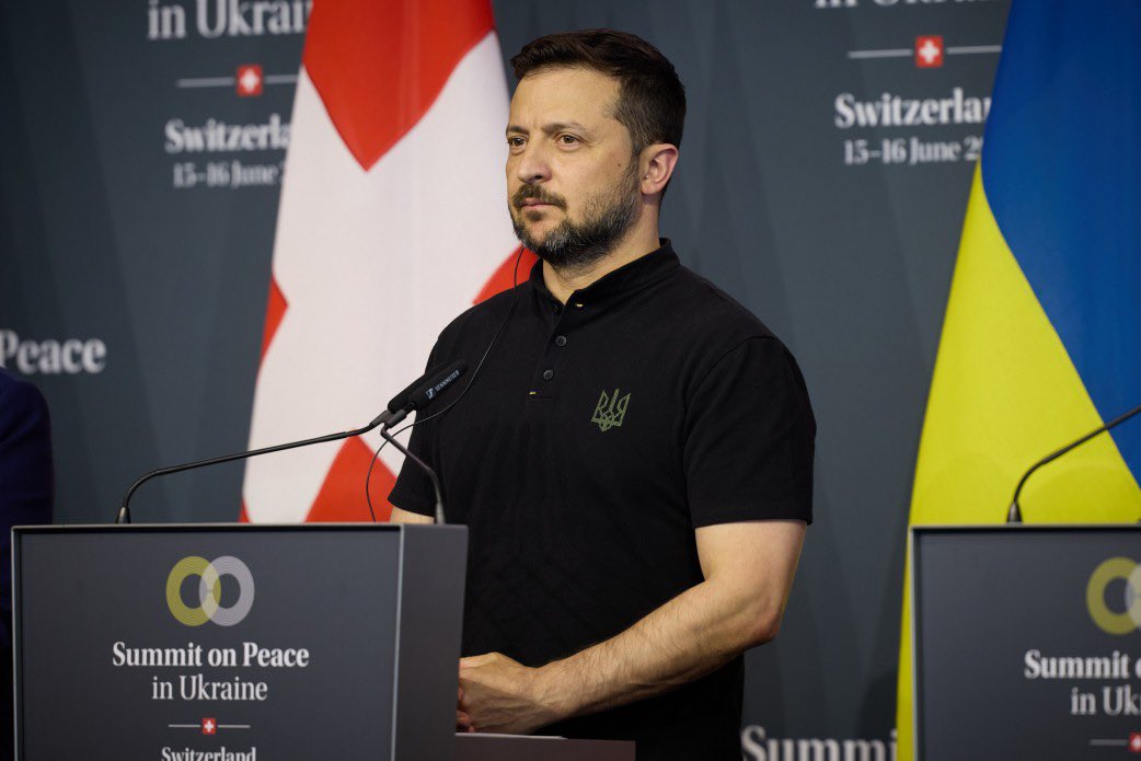 Poll: 70% of Ukrainians support Zelensky staying president until martial law ends