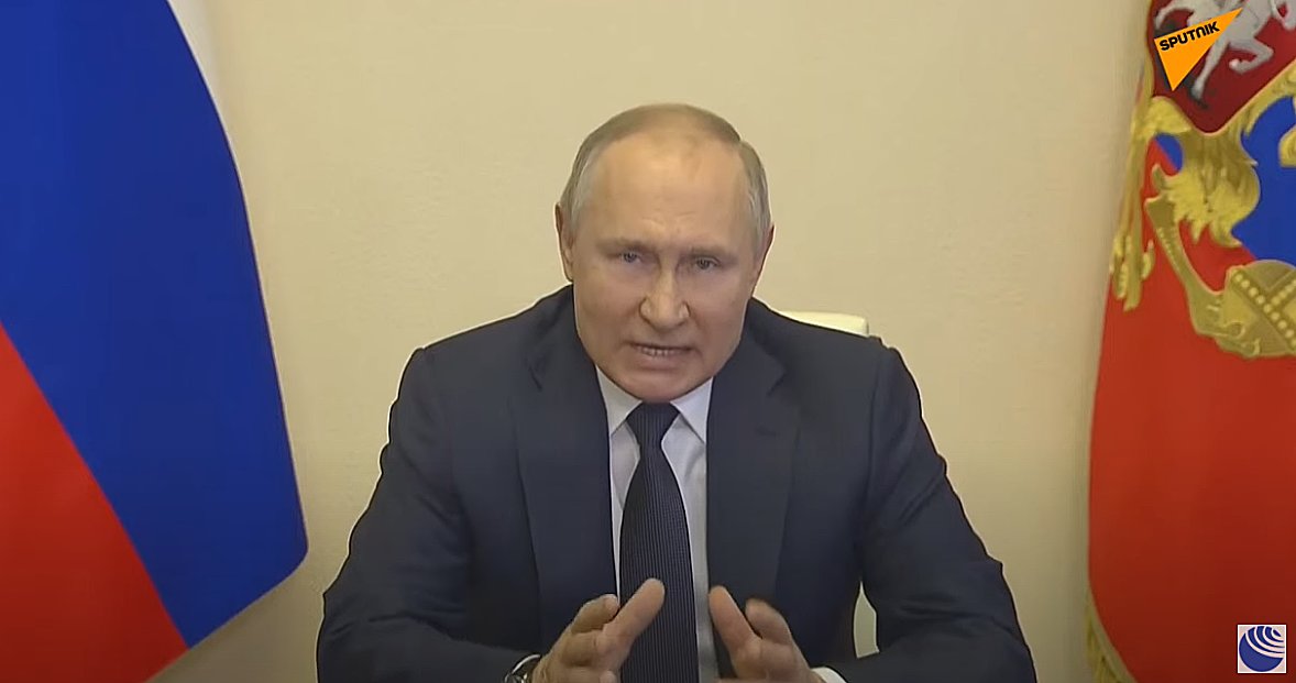 Putin rewards troops amid Ukraine massacres