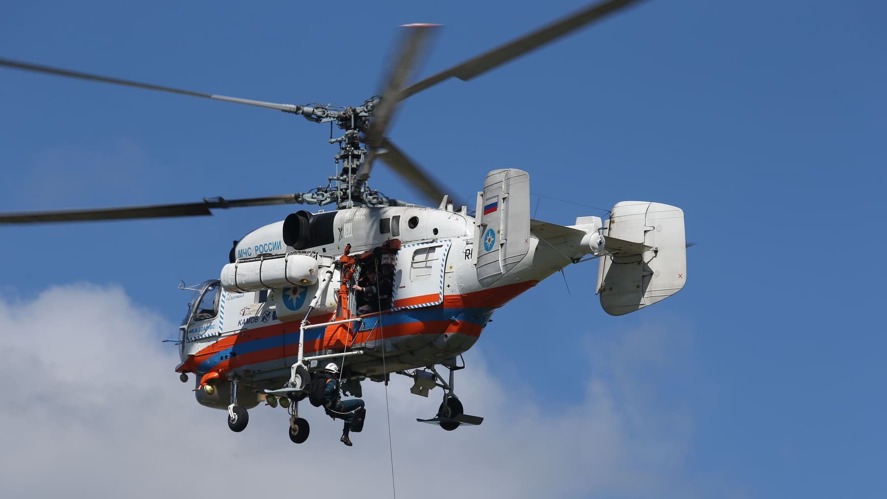 Ukrainian intelligence destroys Russian Ka-32 near Moscow