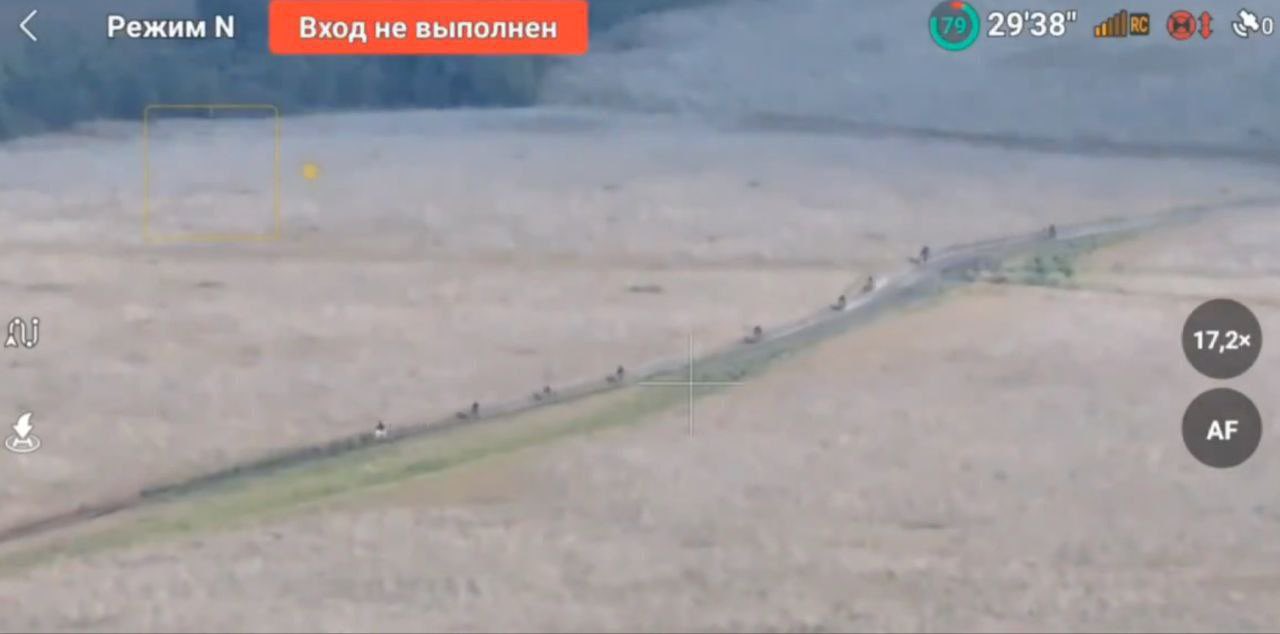 Nine Russian assault motorcyclists advance near Vugledar