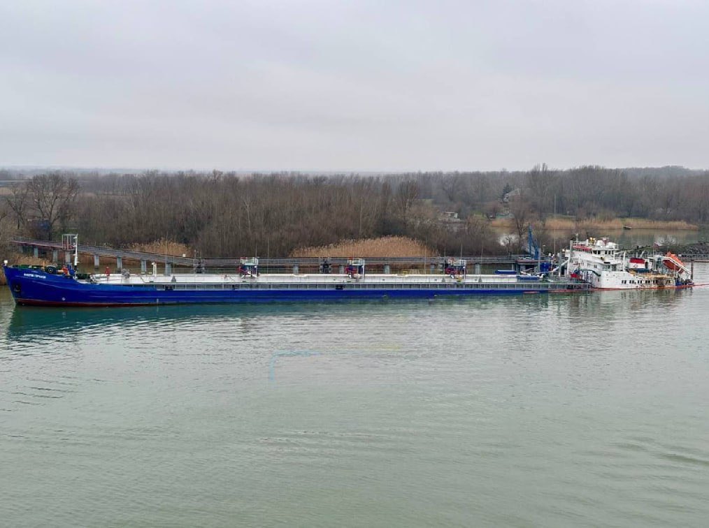 Ukrainian strike sinks Russian tanker in Rostov
