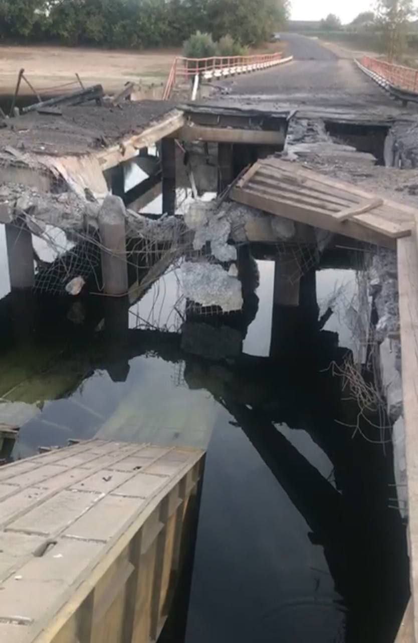 A Russian crossing fords and a bridge destroyed