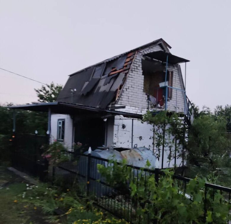 Apostolivska community of Dnipropetrovsk region shelled by Hurricanes, 4 dead