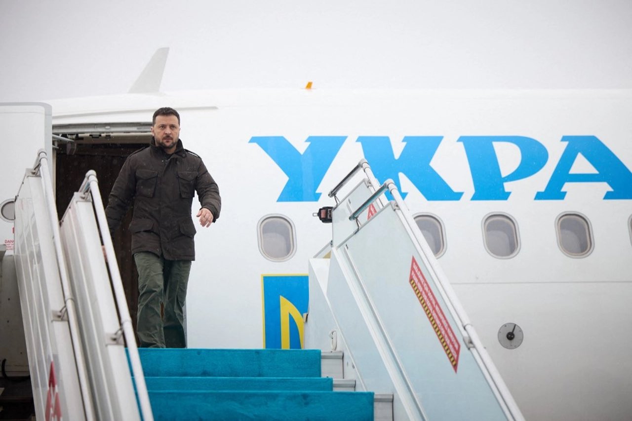 Zelensky in Turkey for peace talks as Trump pushes negotiations