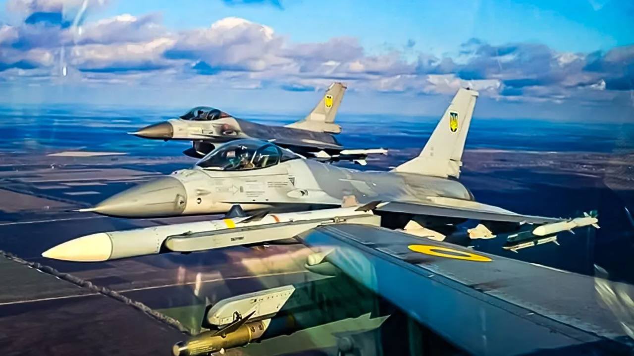 Ukrainian aviators train in the Netherlands