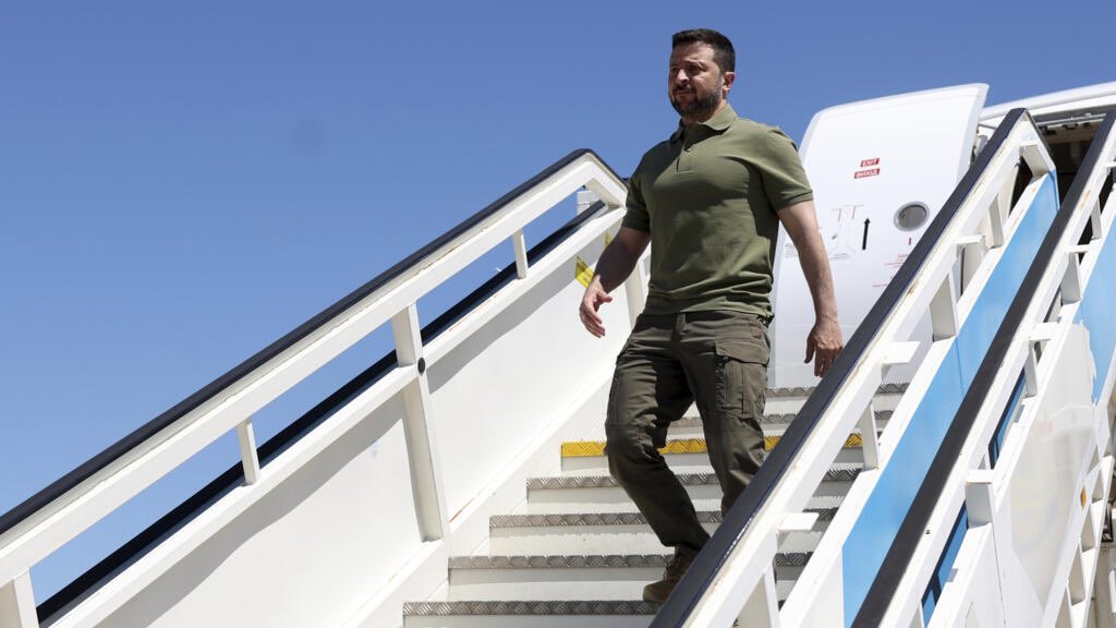 Zelenskyy arrives in Spain on visit