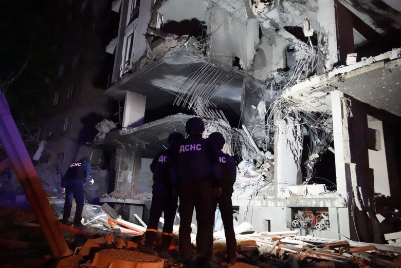 Ten people injured by Kyiv rocket strikes