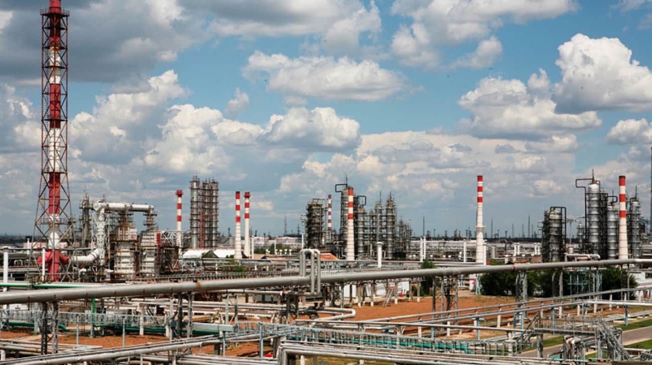 Lukoil restarts key equipment at Norsi Refinery after drone attack
