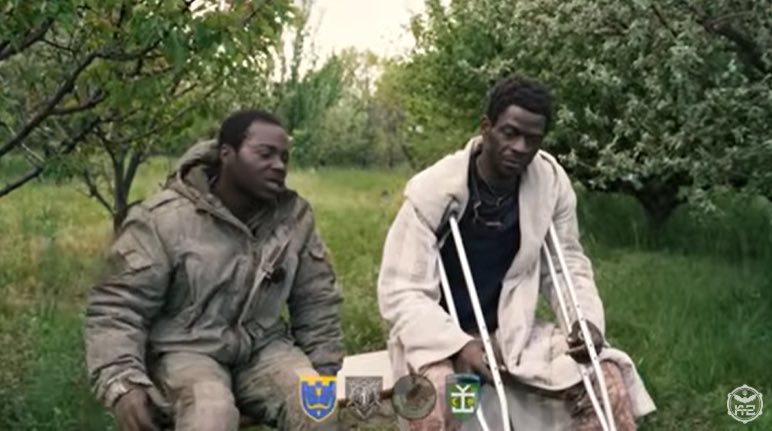 Ukrainian troops capture two Russian mercenaries from Cameroon