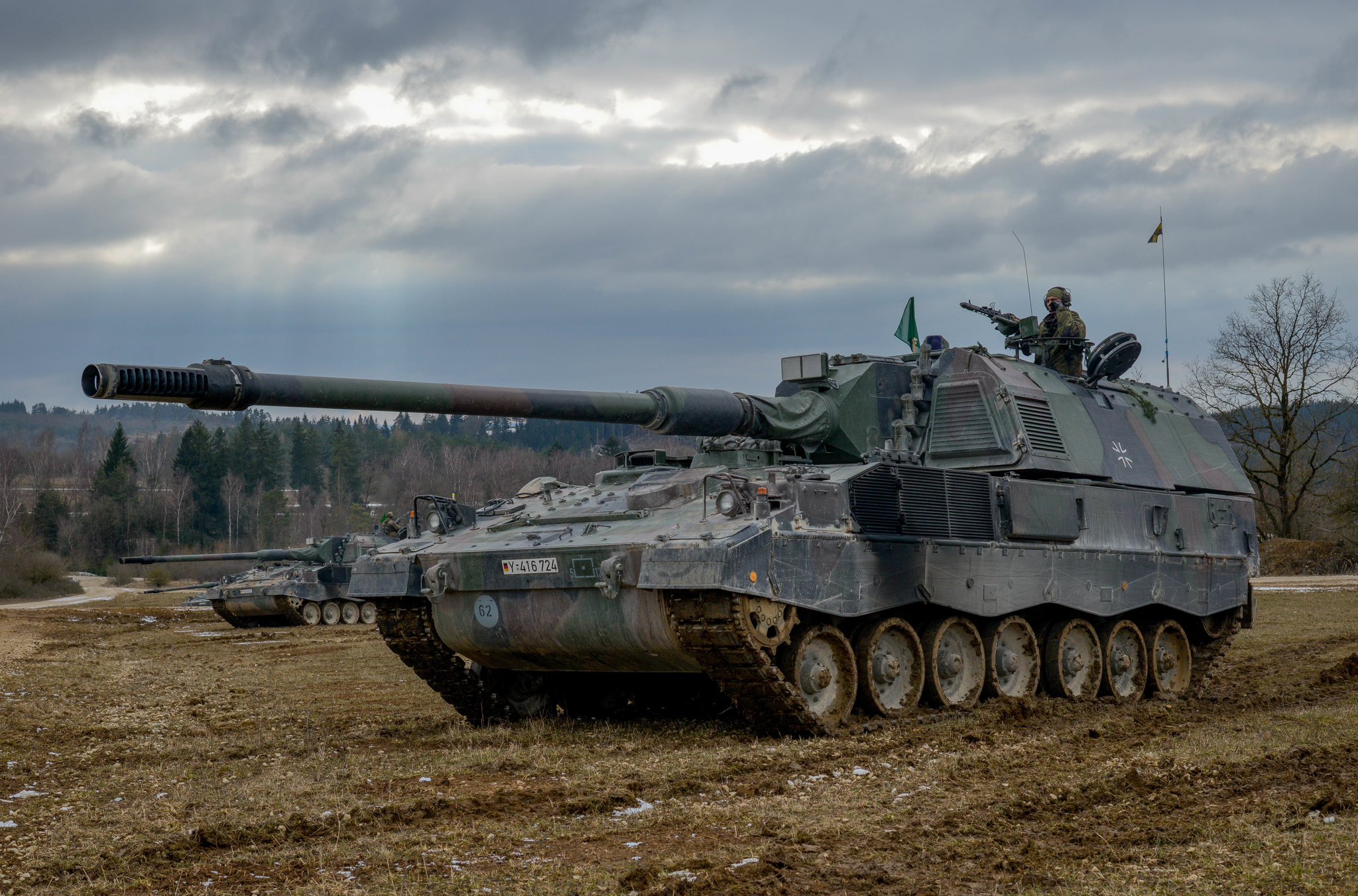 German tanks and howitzers repaired in Ukraine