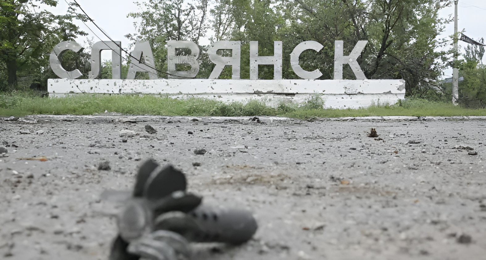 Occupants intensify attacks near Sloviansk