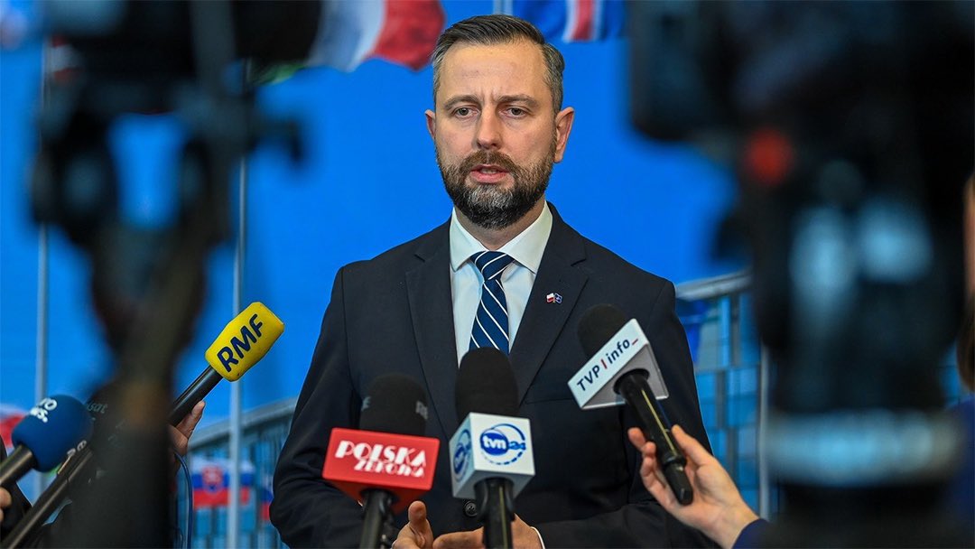 Polish Defense Minister: Russian special services likely behind railway sabotage