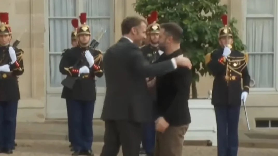 Zelensky arrives in Paris for talks with Macron