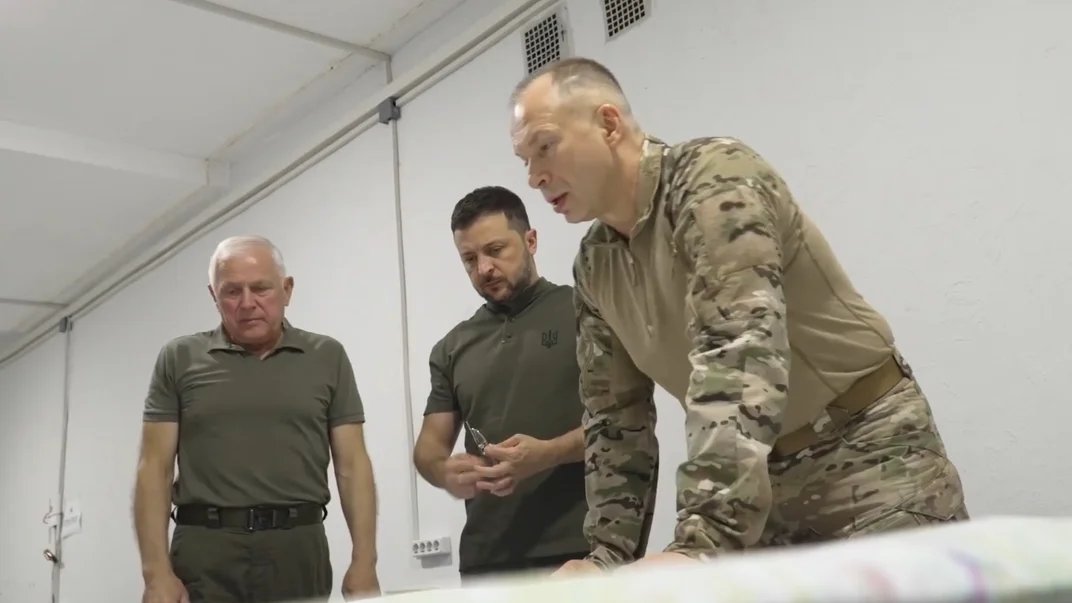 Zelensky held meeting with Armed Forces Commander at Sumy border