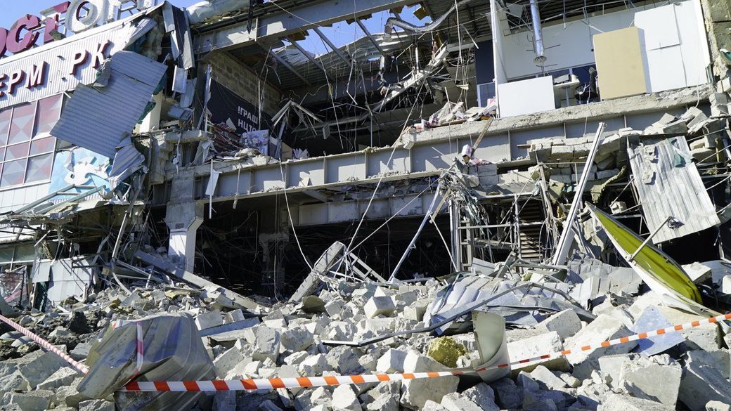 Russian missile strikes Kharkiv Vostorh supermarket