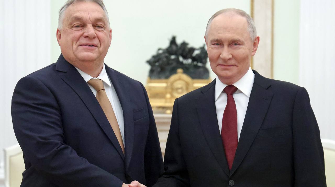 Orbán Pledges Full Assistance to Putin in October 2025 Call