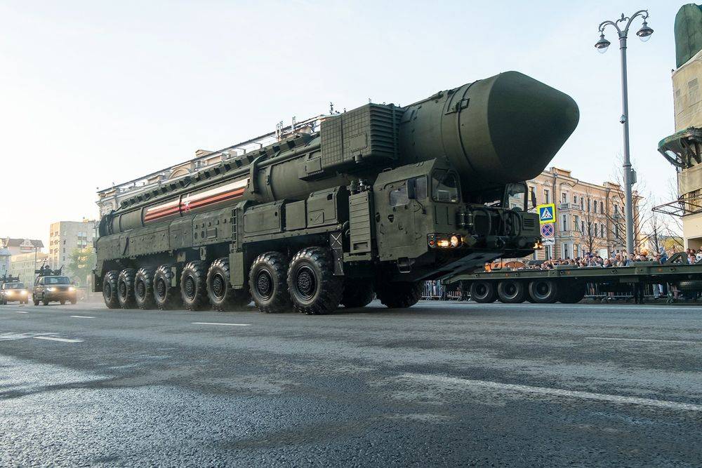 Russia strikes Dnipro with Kedr missiles