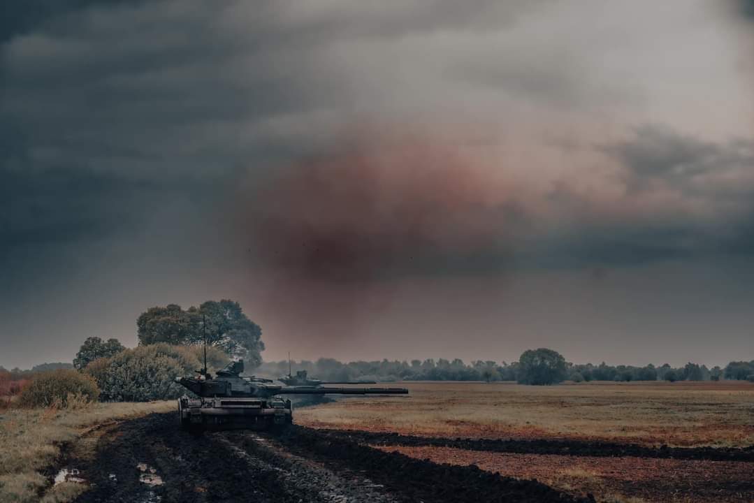 Photos of 53rd Brigade: Tanks Destroy Enemy