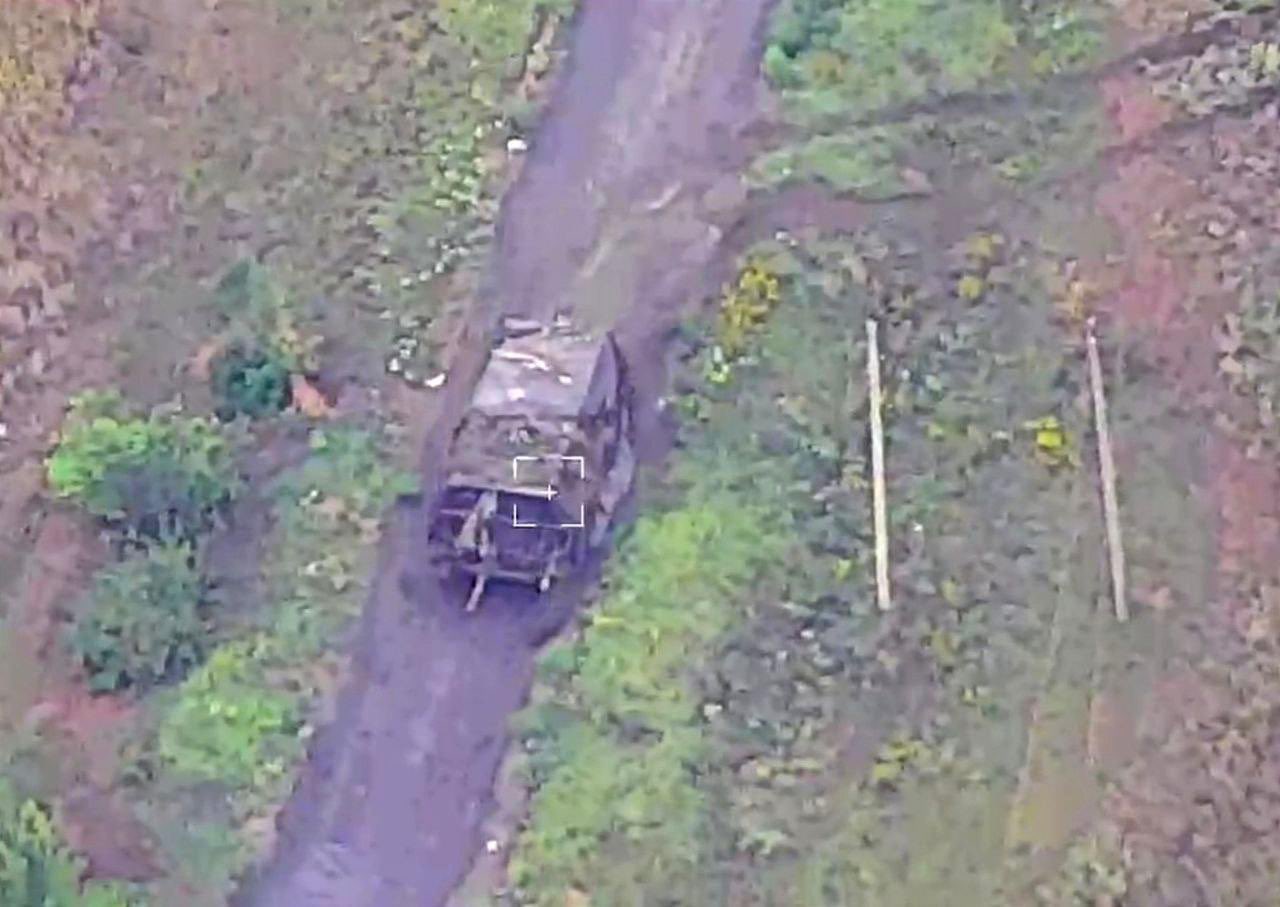 Ukrainian National Guard destroys 9 tanks, 6 vehicles, 9 artillery, 2 MLRS