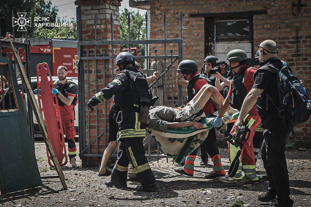 Russian strike on Kharkiv injures 14, including girl