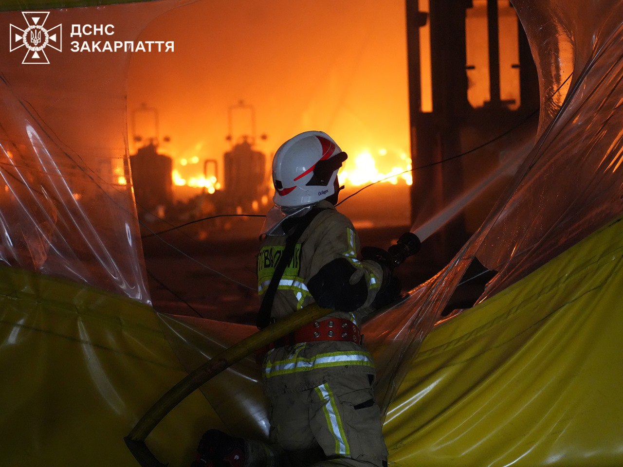Russian missile strike on Mukachevo: massive fire localized, 23 injured