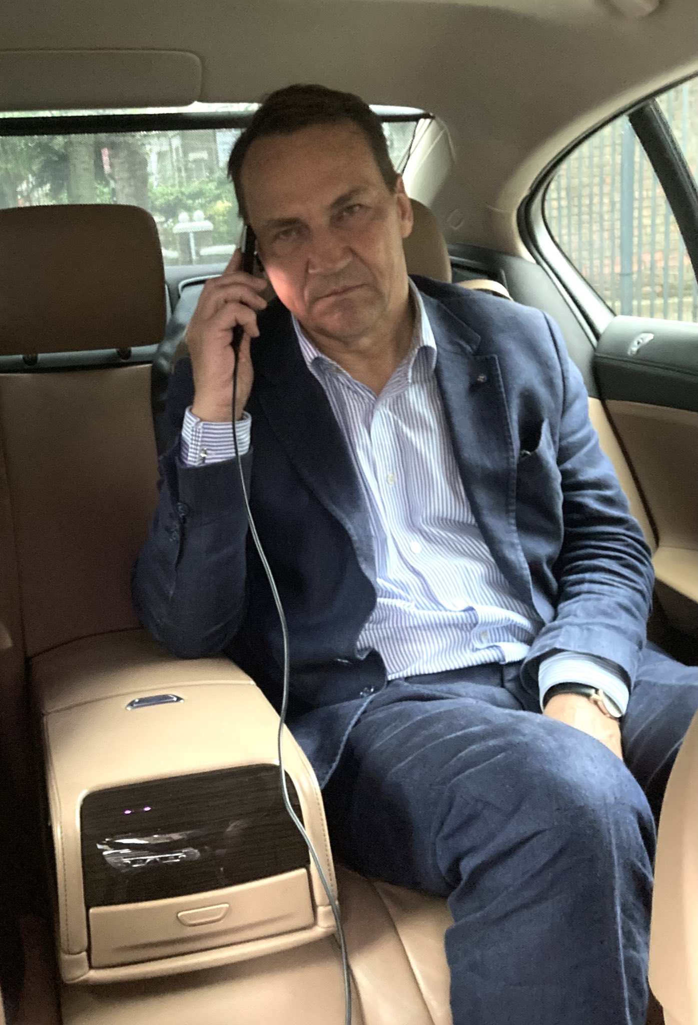 Sikorski and Sybiha discuss in Polish