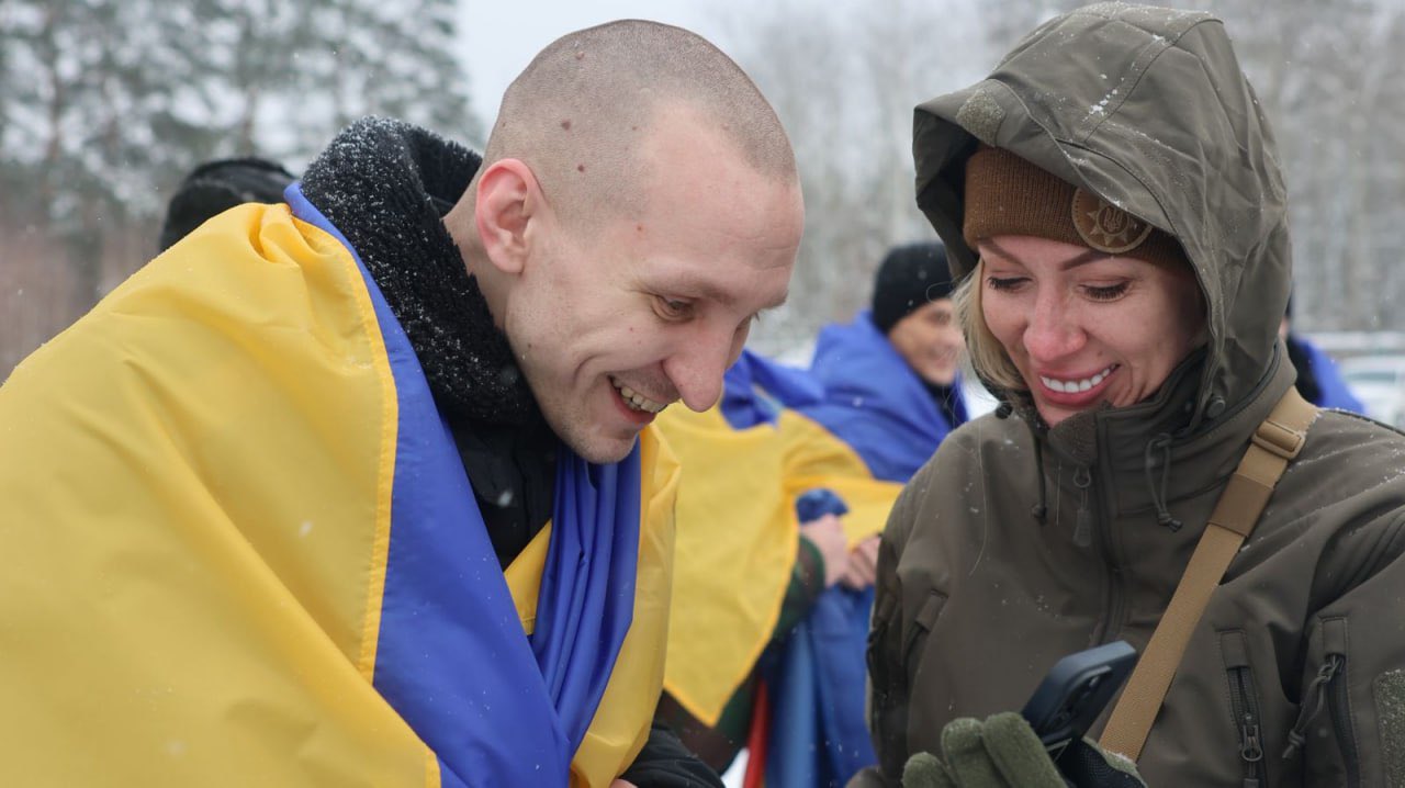 First prisoner exchange in 4 months: 157 Ukrainians return home
