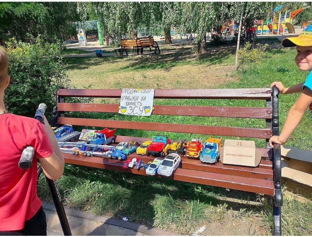 Obukhiv kids raise money for army