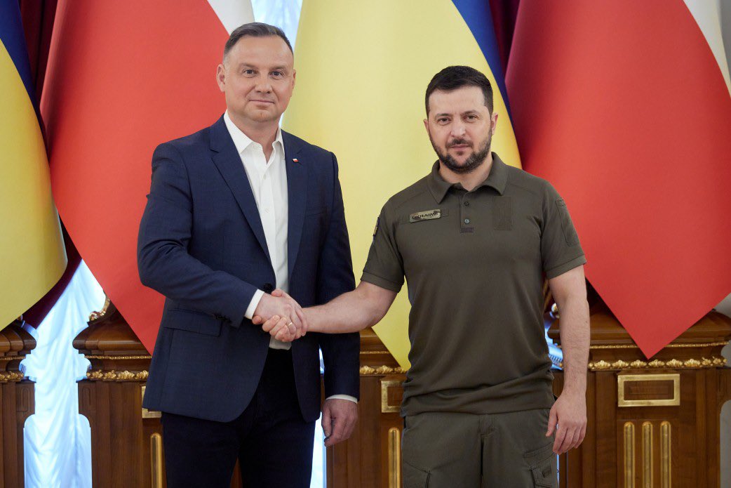 Zelensky in Warsaw after Volyn exhumations