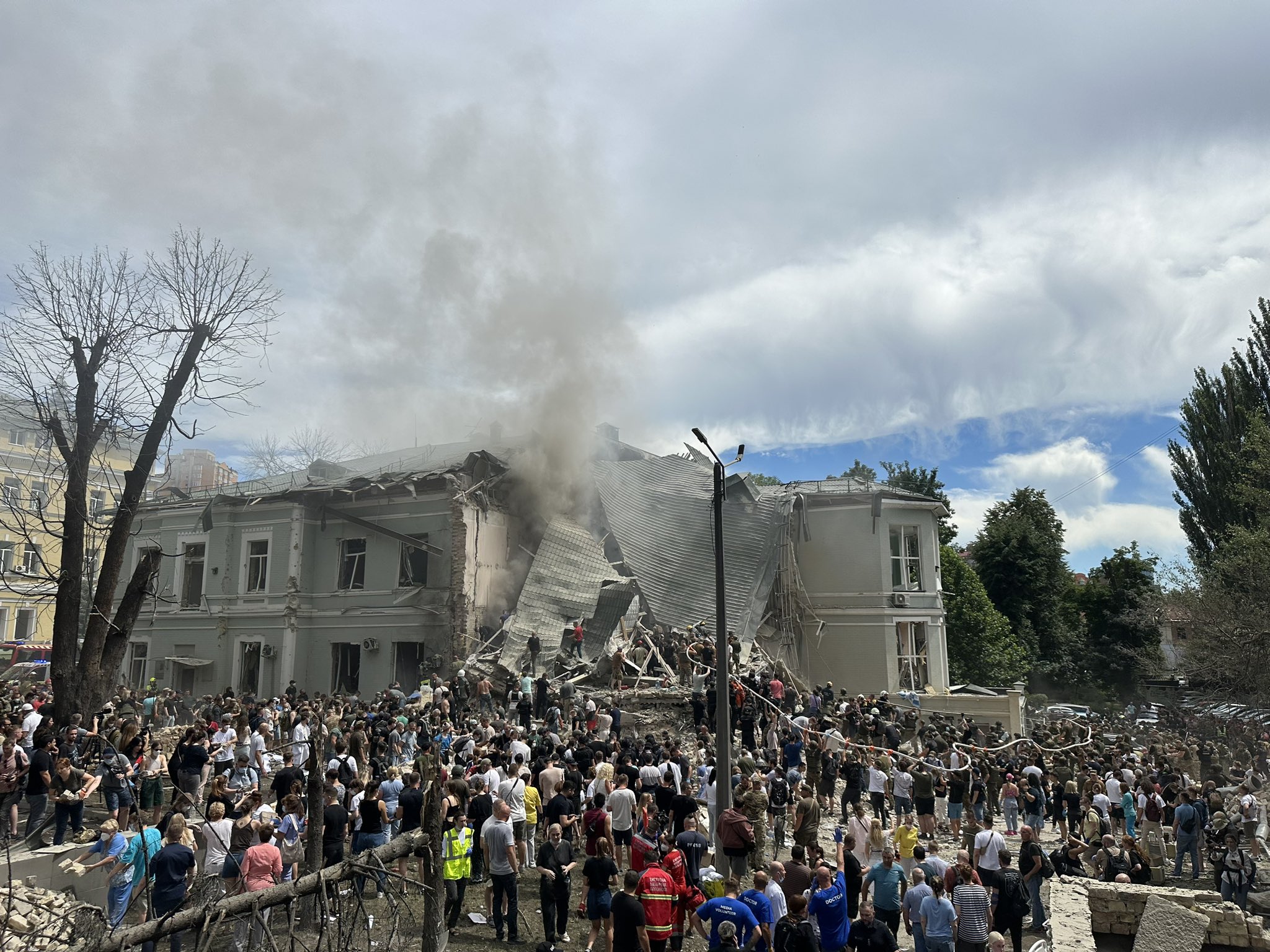 27 dead including 3 children in Kyiv attack