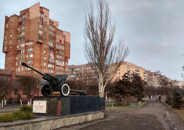 Eastern Mariupol, coordinates 47.098, 37.641