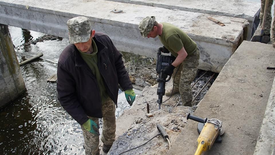 Ukraine Restores Transport Infrastructure