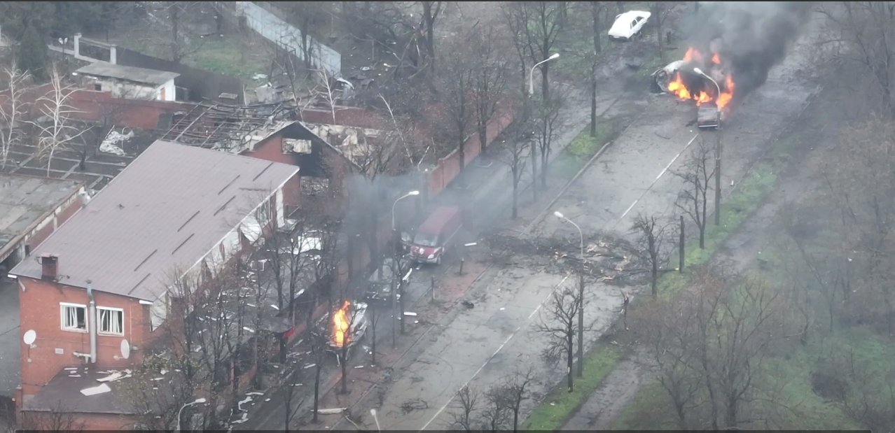 Defense of Mariupol continues: Azov counterattacks despite superior forces