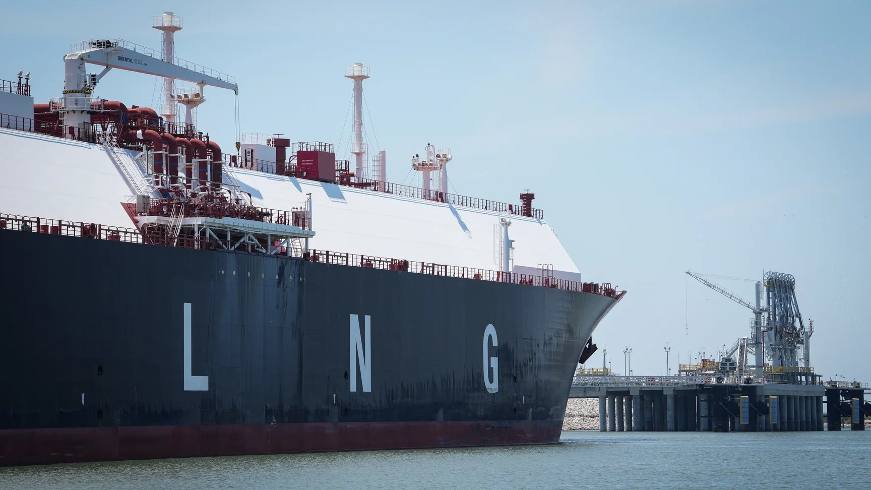 Naftogaz and ORLEN secure 100 million cubic meters of US LNG