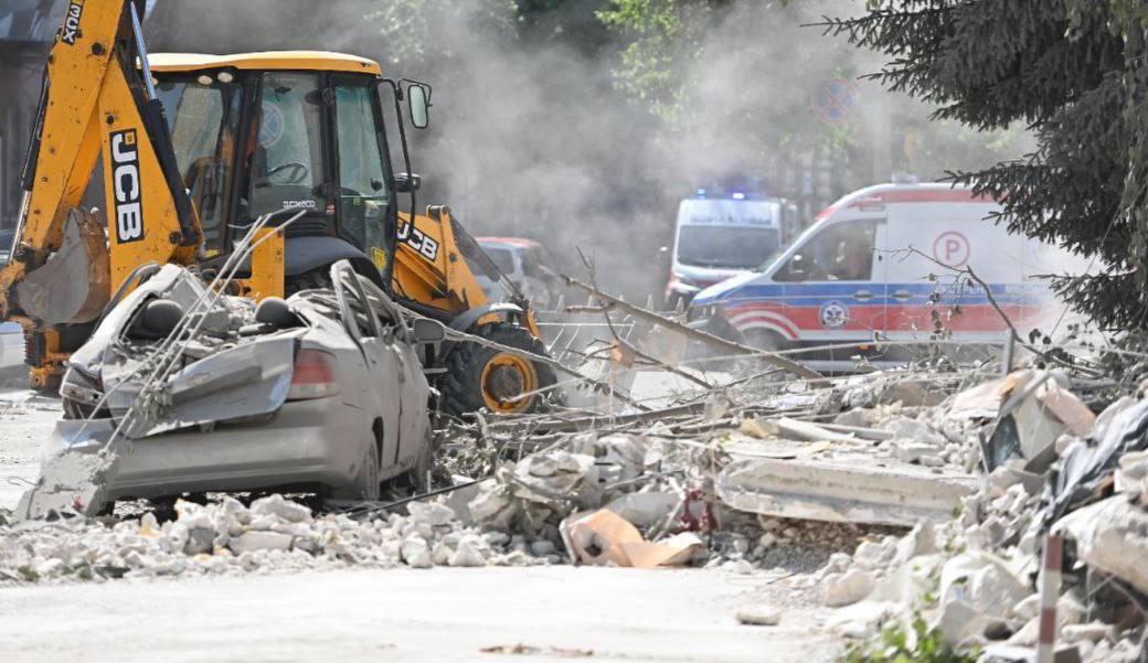 Russian strike on Kharkiv: injured and destruction