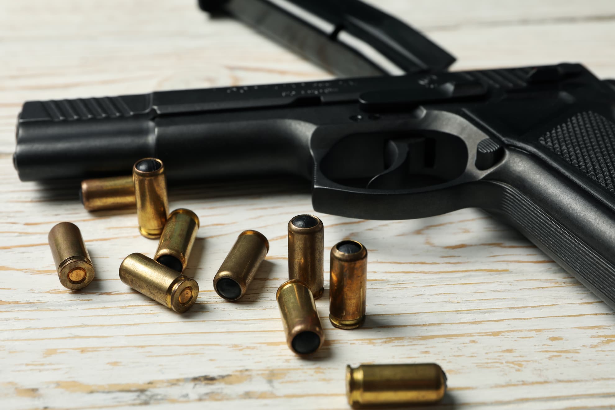 Government allows civilians to use firearms during martial law