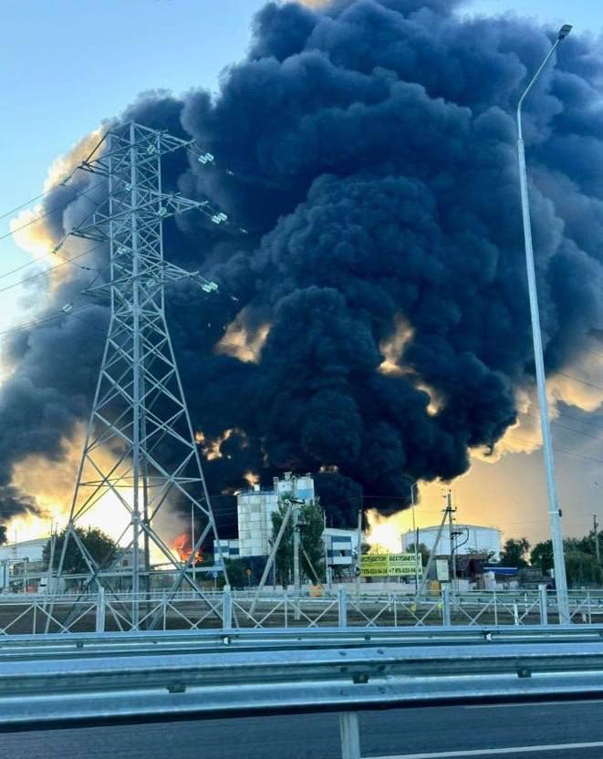 Oil depot in Feodosia, Crimea, burns for two days; satellite images impressive