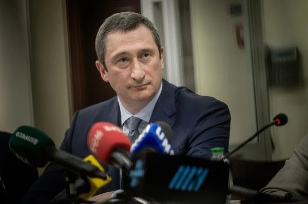 Company director who paid bail for Chernyshov hears of it for the first time