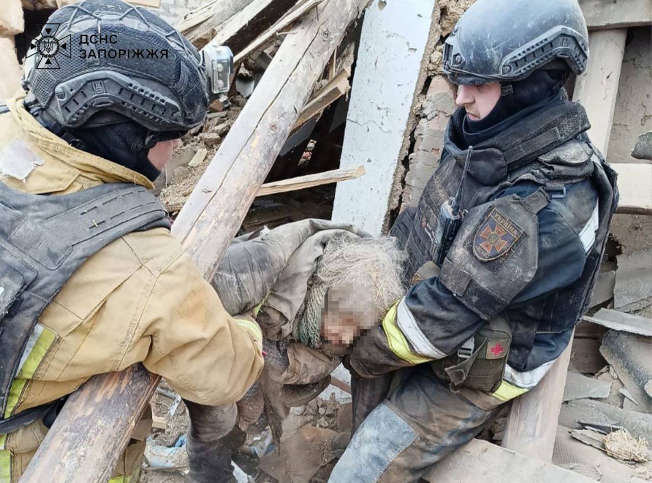 Russian attack on Orikhiv house traps 71-year-old woman, rescued by Ukrainian forces.