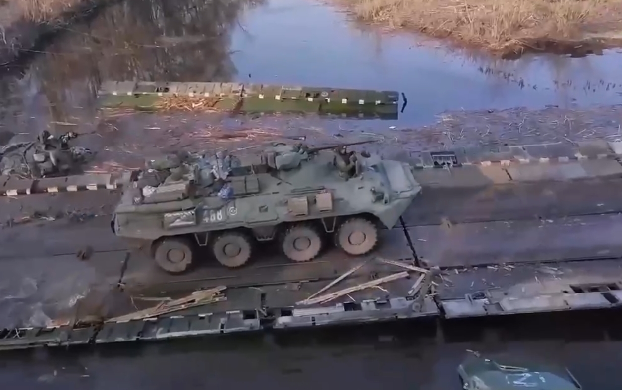 752nd Motorized Rifle Regiment Crossing a River at Izium