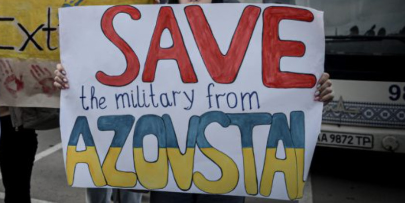 Maidan Rally: Relatives of Azov Regiment Demand Rescue
