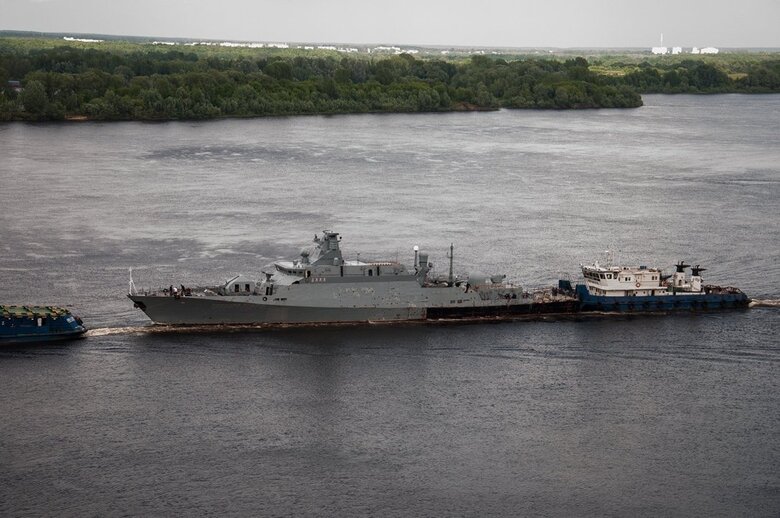 Russian corvette towed for repairs after damage by Ukrainian forces