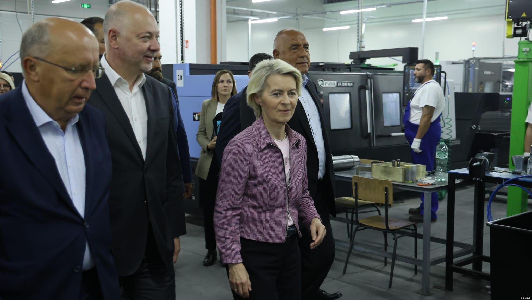 Bulgaria’s Secret Soviet-Era Arms Aid to Ukraine Revealed